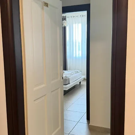 Apartament Todhe - Gjiri I Lalezit 500 Meters From The Beach Durrës Extérieur photo
